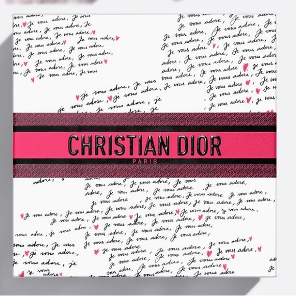Dior Accessories - Dior 2026 Dior Valentine’s Gift Box